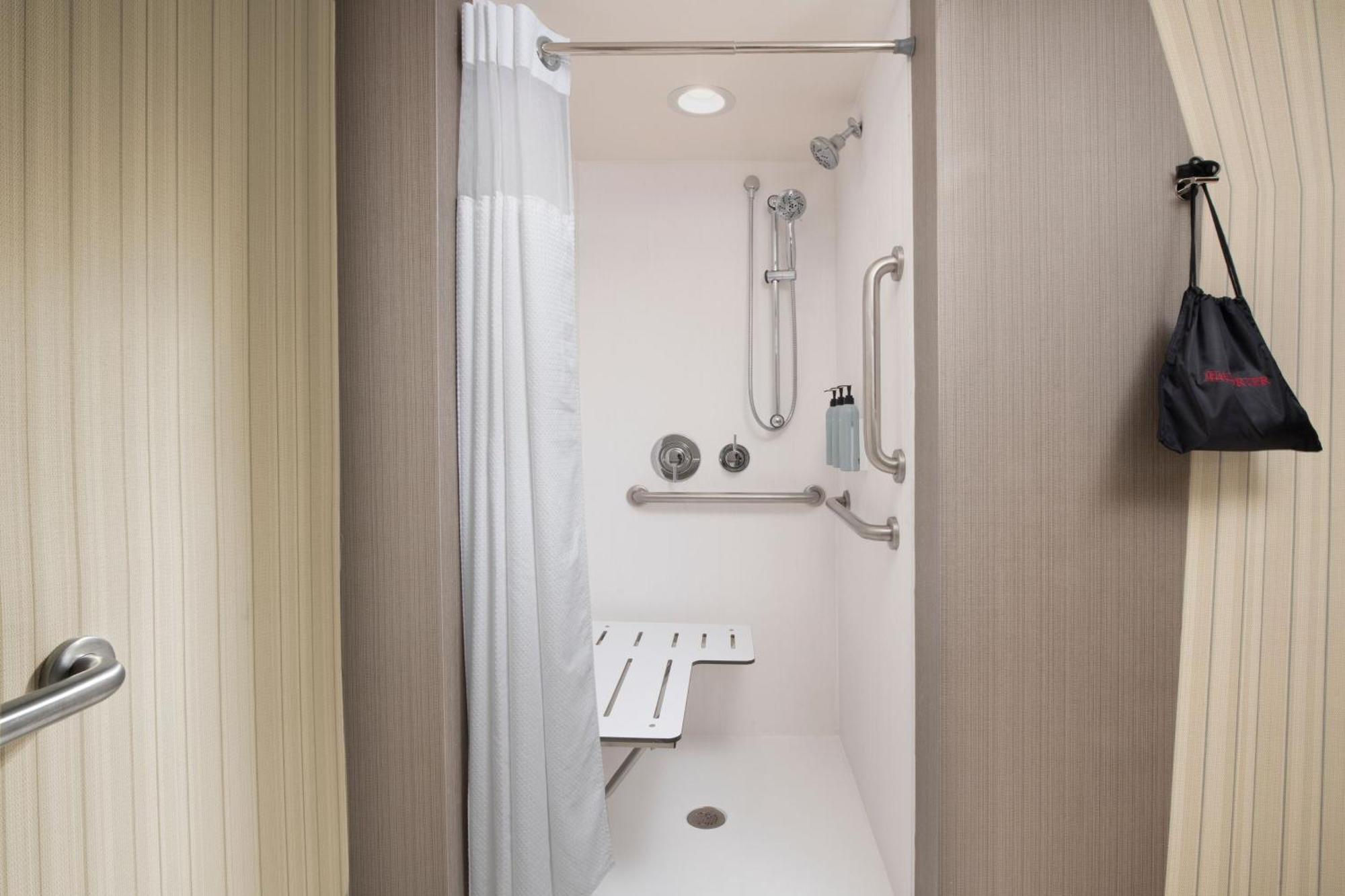 Courtyard By Marriott Edina Bloomington Hotel Екстериор снимка
